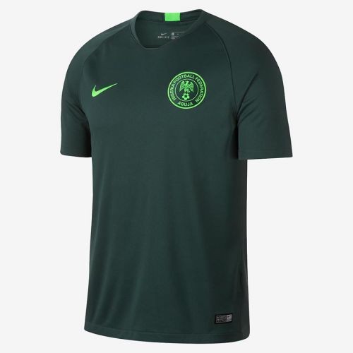 Форма сборной  Нигерии по футболу 2018  Гостевая (комплект: футболка + шорты + гетры) 