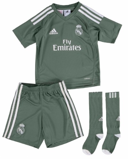 Мужская форма голкипера футбольного клуба Реал Мадрид 2017/2018 (комплект: футболка + шорты + гетры)
